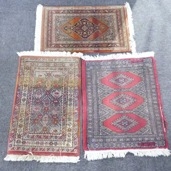 3 SMALL RUGS HAND KNOTTED L600mm