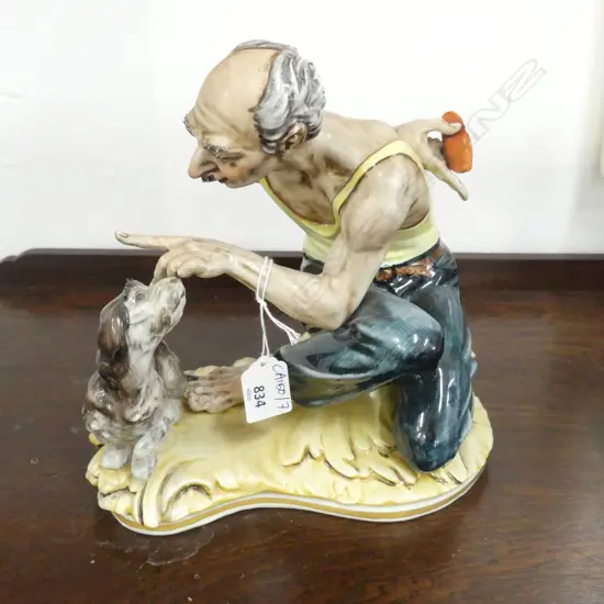 DRESDEN MAN w. DOG H.245mm (DOG NOSE CHIPPED)