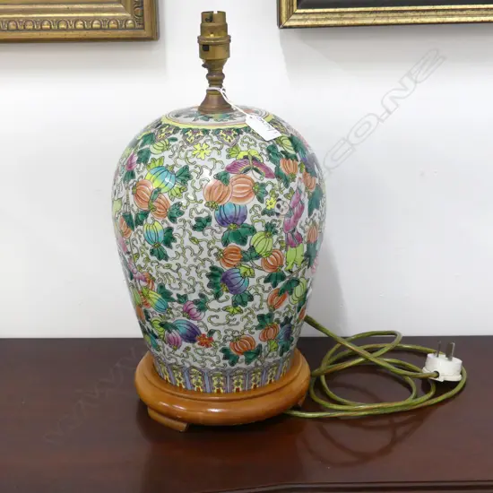 CHINESE TABLE LAMP, NO SHADE H.400mm