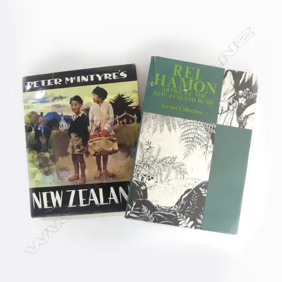 2 NZ COFFEE TABLE BOOKS REI HAMMOND & PETER MCCINTYRE L350MM