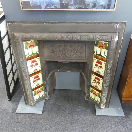 ANTIQUE CAST IRON FIREPLACE w. MINTON TILES 970x970mm