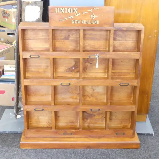 PIGEON HOLES 870x730mm