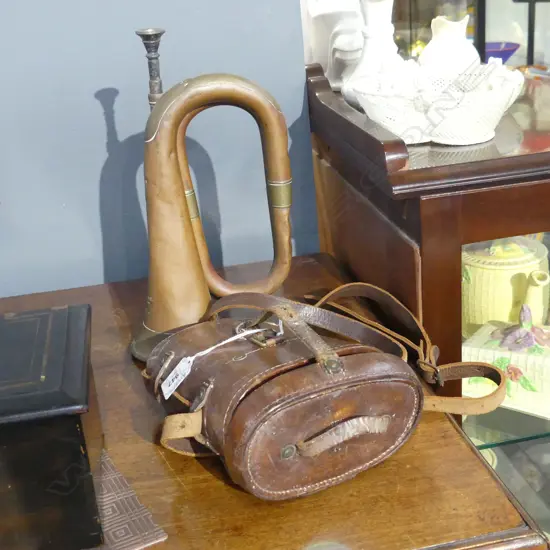 WWI ERA BINOCULARS w. MILITARY BROAD ARROW, LEATHER CASE + 1942 NADIR ALT & CO MEERUT HORN L.295mm