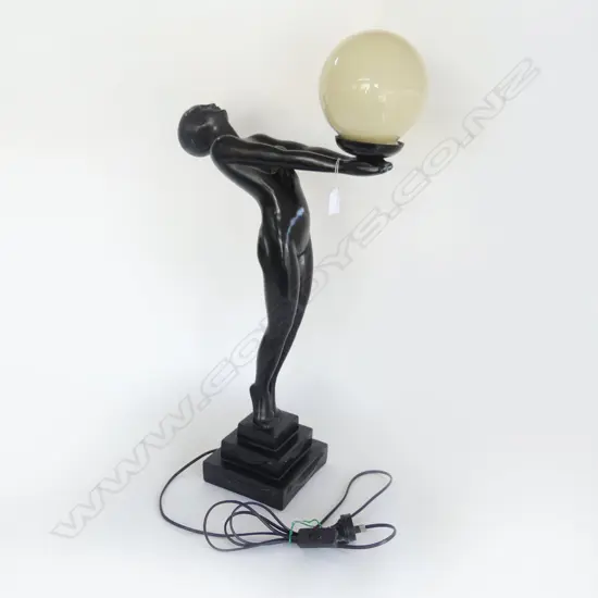 BLACK RESIN DECO STYLE NUDE LAMP H.715mm