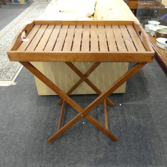 WOODEN FOLDING TRAY TABLE