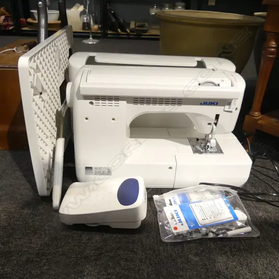 JUKI SEWING MACHINE
