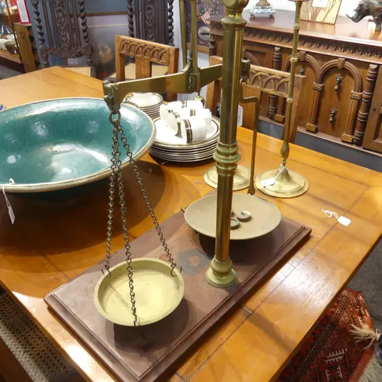 SET OF BRASS POSTAL SCALES H570mm