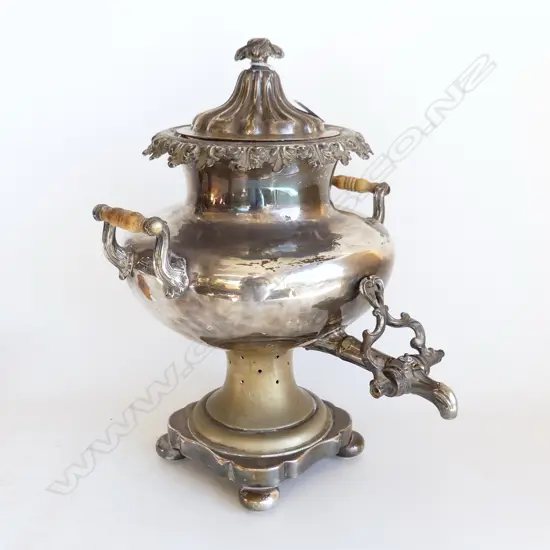 WMIV OLD SHEFFIELD PLATE SAMOVAR c1820 crested. Showing some wear