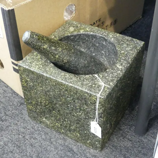 STONE CUBE MORTAR & PESTLE W.180mm