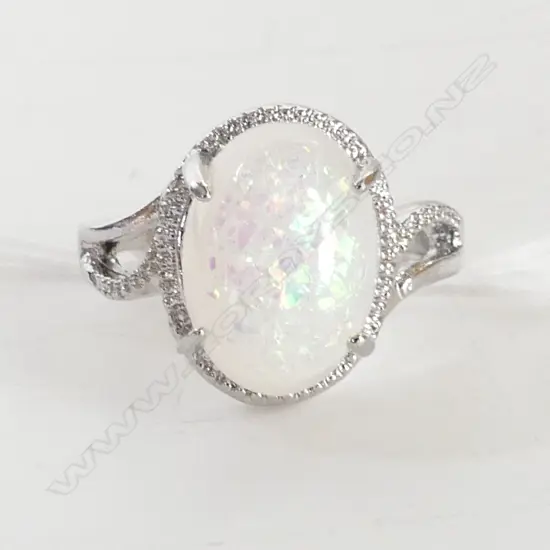 OPAL STYLE COSTUME RING, SIZE LRG
