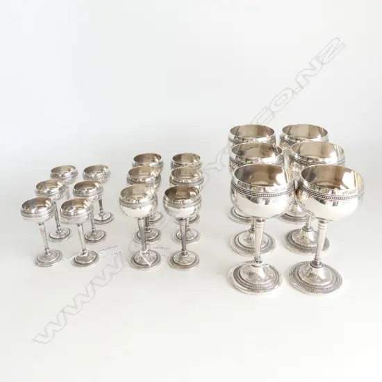 3 SETS OF 6 ROAX MERQUIAND FRENCH PLATE WINE GOBLETS H155MM120MM &90MM