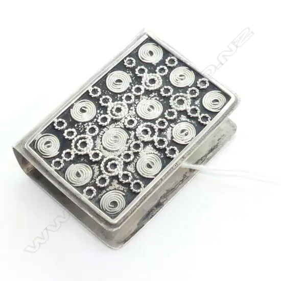 HEAVY STERLING SILVER MATCHBOX COVER STAMPED “SCUOLA ORAFI G. ANGELINI” DIRECTOR OF TRIPOLI ITALO-LISBON GOLDSMITH SCHOO