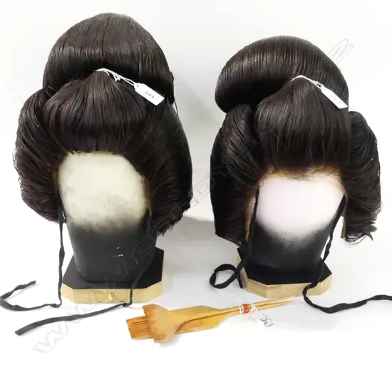 2 GENUINE GEISHA WIGS ON STANDS w 2 WOODEN COMBS