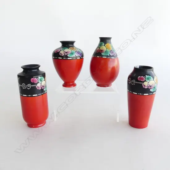 4 SHELLEY RED EARTHENWARE VASES, 'NEW FRUIT BORDER' 1921, TALLEST H.140mm