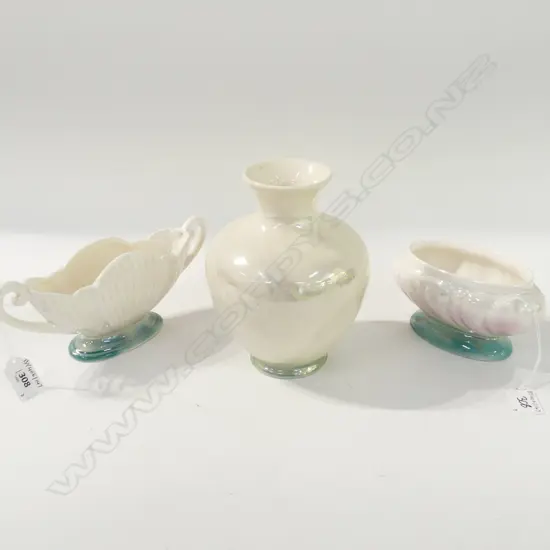 3 TITIAN STUDIO PEARL LUSTER VASES TALLEST 180MM