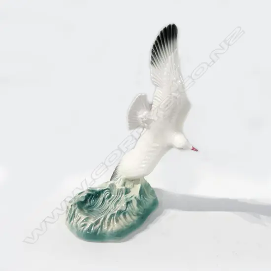 TITIAN STUDIO SEAGULL ASHTRAY H270MM