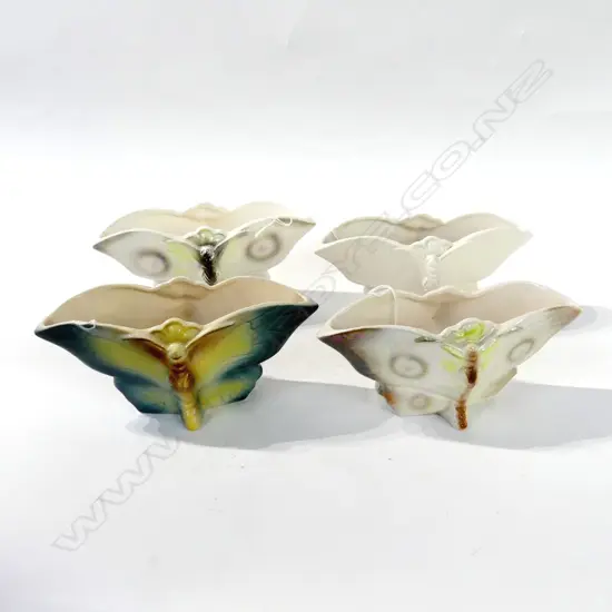 4 TITIAN STUDIO BUTTERFLY VASES H100MM