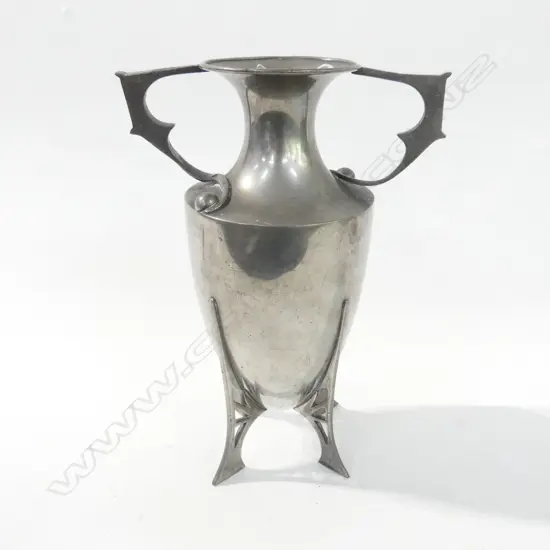 ENGLISH CELTIC PEWTER ARTS & CRAFTS VASE BOMB DESIGN H. 24CM