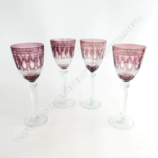 4 PURPLE WINE GLASSES H.220mm
