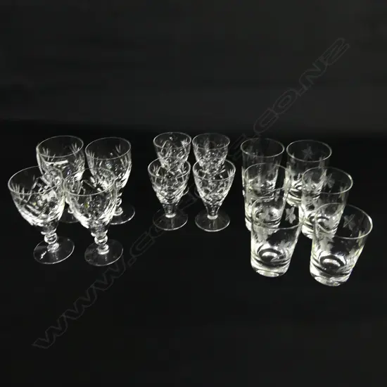 14 SML CRYSTAL PORT & SHERRY GLASSES