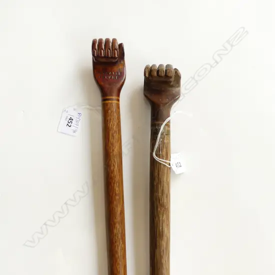 2 PITCAIRN ISLAND CLASPED HAND WALKING STICKS L.830 / 680mm