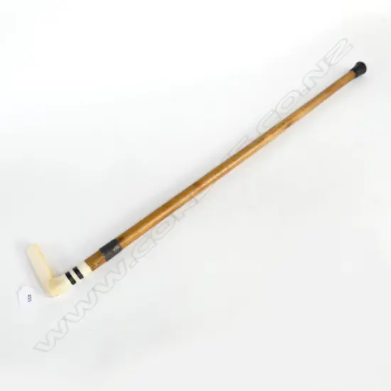 VINTAGE WALKING STICK w. HORN HANDLE L.815mm