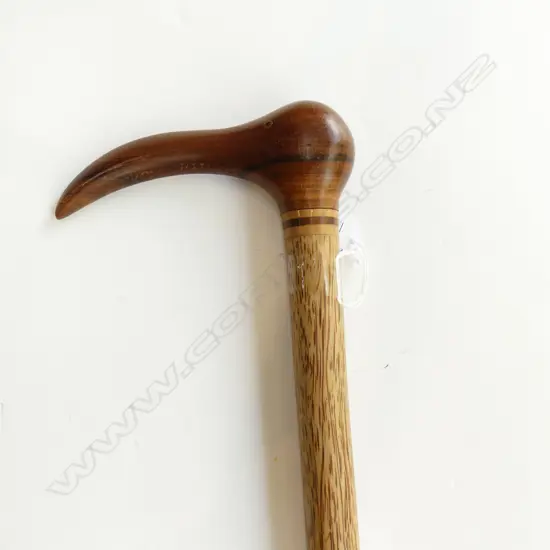 WARREN CHRISTIAN PITCAIRN ISLAND WALKING STICK - BIRD HEAD L.950mm