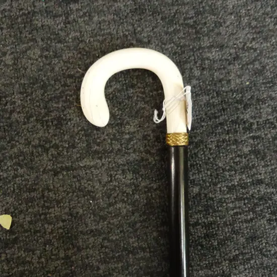 VINTAGE WALKING STICK w. IVORY HANDLE L.890mm