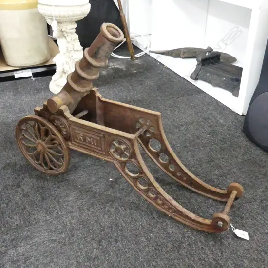 CAST IRON CANON L.700mm