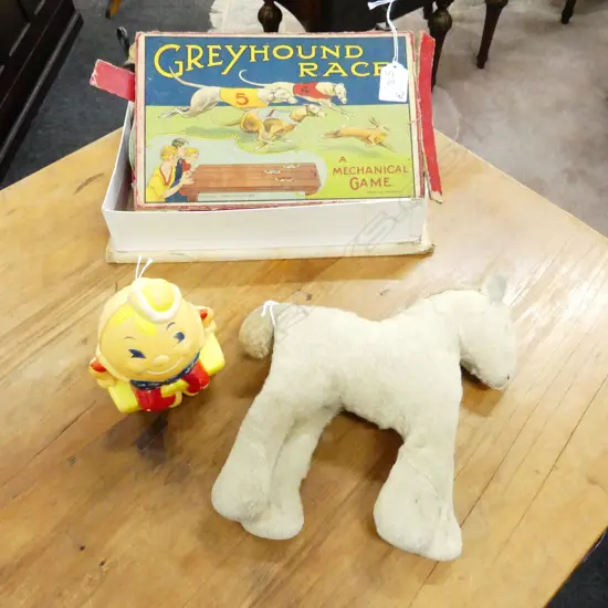 BOXED GREYHOUND RACING GAME PLUSH TOY HORSE & PLASTIC TOY 