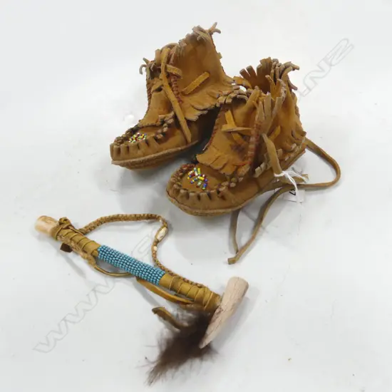 SMALL CHILDS MOCCASINS AND INDIAN ARTEFACT 