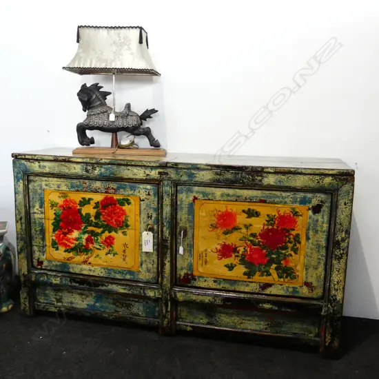 PAINTED ORIENTAL SIDEBOARD / DOUBLE DOOR CABINET 1540x400x840mm