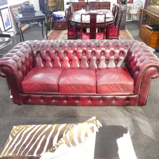 RED LEATHER 3 SEATER CHESTERFIELD SOFA 2050x950x720mm