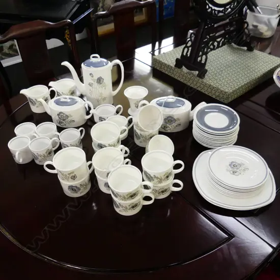 LG WEDGWOOD SUSIE COOPER 'GLEN MIST' COFFEE / TEA SET