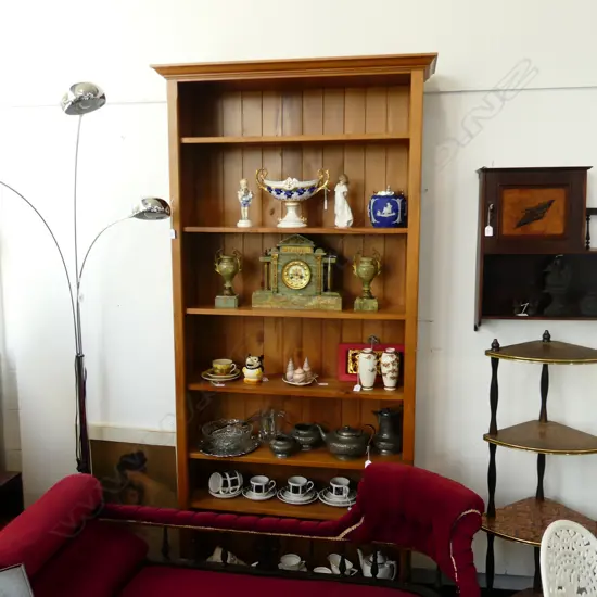 LG WOODEN BOOKCASE BY HOMESTEAD FURNITURE 1035x300x2200mm