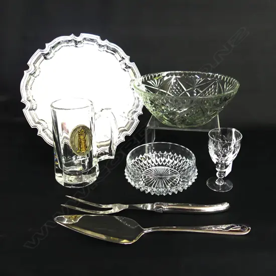 SILVER PLATED TRAY, 2 BOWLS (1 CRYSTAL), CAKE SLICE, LACUTOLE CARVING FORK & BEER MUG w GOLF MEDALLION