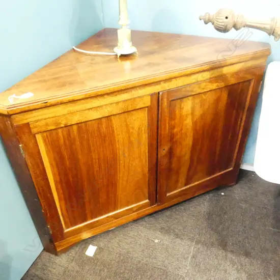 MAHOGANY CORNER CABINET 790x790x810mm