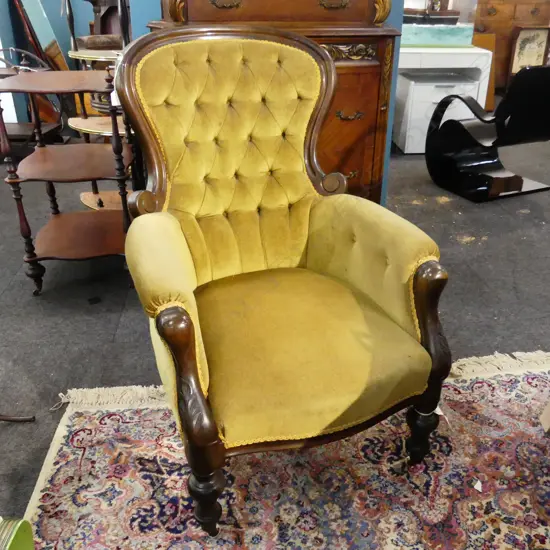 VICTORIAN GRANDFATHER CHAIR IN GREEN VELVET