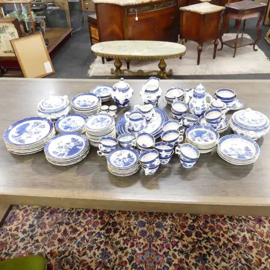 LG BOOTHS REAL OLD WILLOW DINNER SERVICE