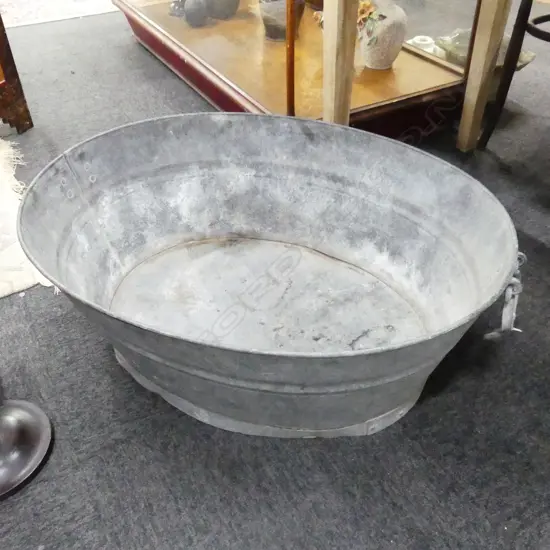 VINTAGE GALVINISED METAL TUB BASIN W.850mm