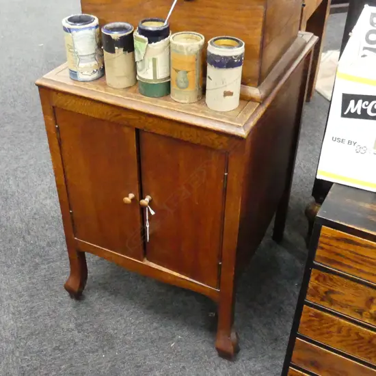 VINTAGE OAK BEDSIDE / RECORDS CABINET 