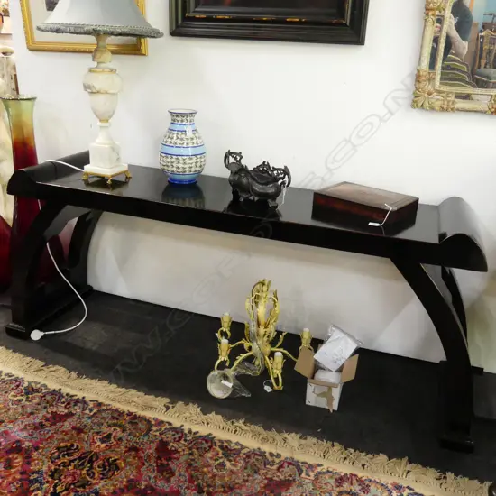 LACQUER ALTAR TABLE