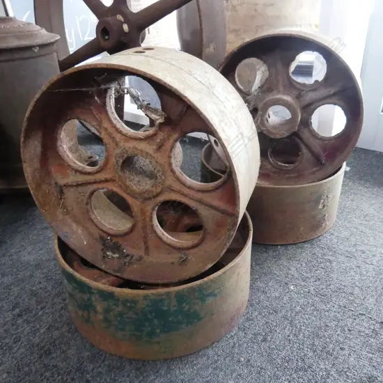 SET 4 OLD CAST IRON SMALL WIDE WHEELS 5 SPOKE/HOLE. Dia.300mm