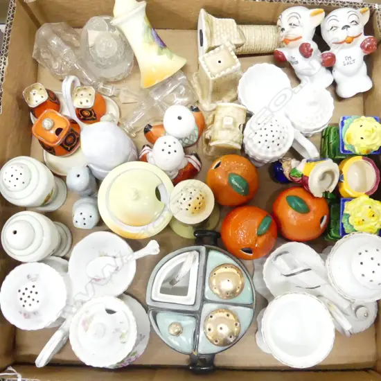 TRAY OF 14 VINTAGE COLLECTABLE CONDERMENT SETS