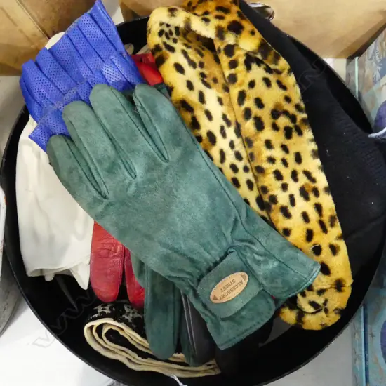 BOX OF FASHION LADIES GLOVES