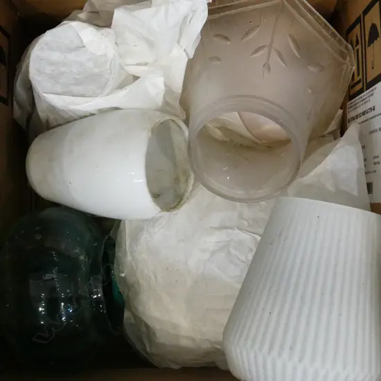 BOX LOT VINTAGE LAMP SHADES