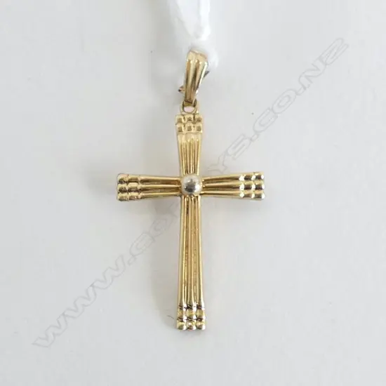 14CT GOLD CRUCIFIX 1.6gm