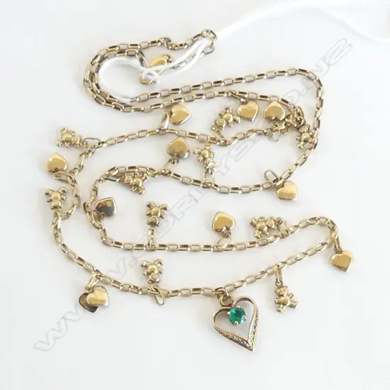 9CT GOLD TEDDY BEAR & HEART CHARM NECKLACE 8.7G