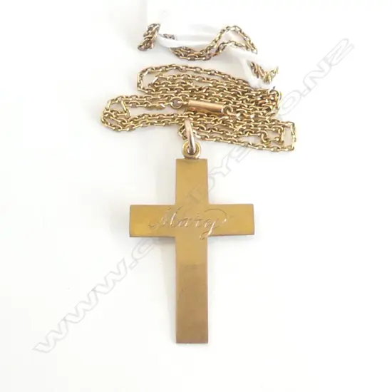 9CT GOLD CRUCIFIX ON 9CT GOLD CHAIN 6.1G