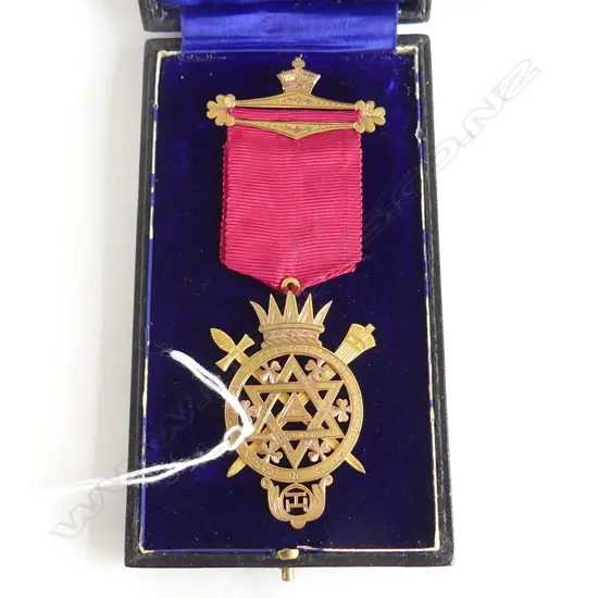 9CT MASONIC MEDAL 11.5gms